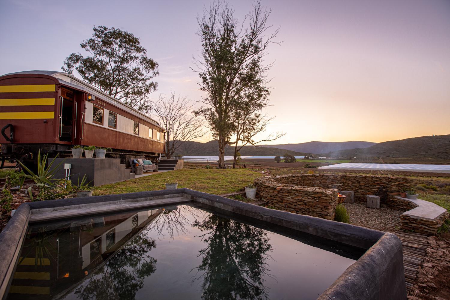 The Red Caboose Train Carriage Villa McGregor
